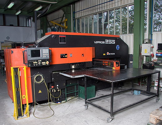 Amada Vipros 255